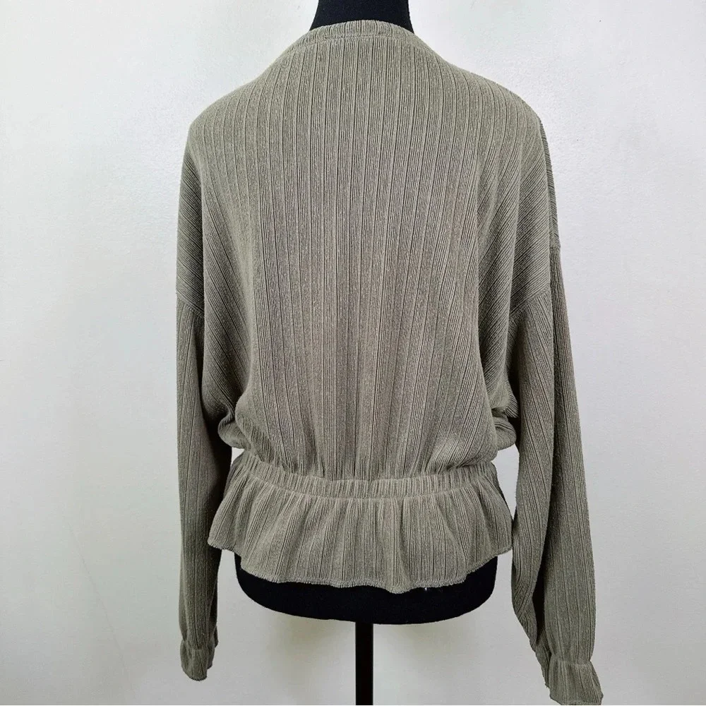Zara Womens Size Medium Crew Neck Textrued Ribbed Long Sleeve Ruched Waist Top